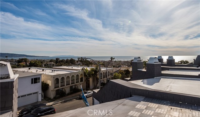 653 Manhattan Beach Blvd., Manhattan Beach, California 90266, 2 Bedrooms Bedrooms, ,2 BathroomsBathrooms,Residential,Sold,Manhattan Beach Blvd.,SB18036810