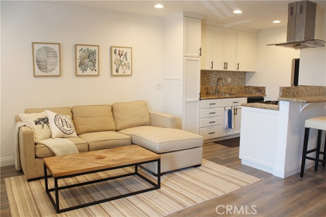 2411 Prospect Avenue, Hermosa Beach, California 90254, 1 Bedroom Bedrooms, ,1 BathroomBathrooms,Residential,Sold,Prospect,OC19126826