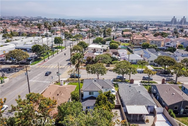 702 Maria Avenue, Redondo Beach, California 90277, 4 Bedrooms Bedrooms, ,2 BathroomsBathrooms,Residential,Sold,Maria,SB19137307