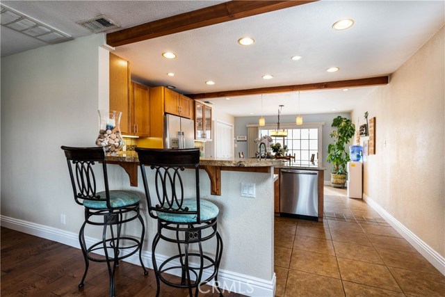 Breakfast bar