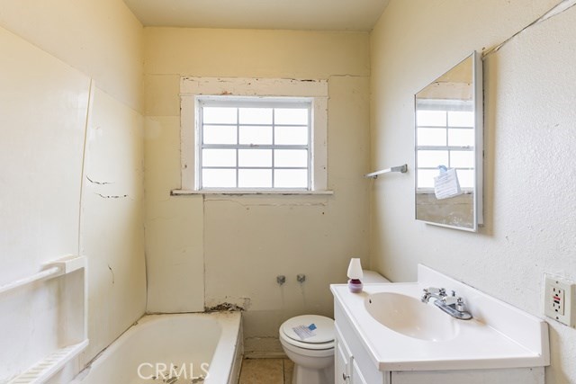 3 Bed Home for Sale in San Fernando, California