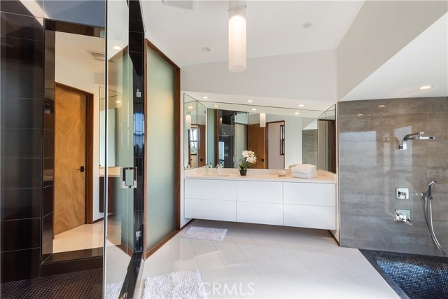 2101 Agnes Road, Manhattan Beach, California 90266, 4 Bedrooms Bedrooms, ,1 BathroomBathrooms,Residential,Sold,Agnes,SB18223005