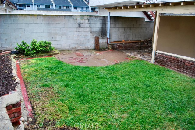 1010 Emerald Street, Redondo Beach, California 90277, 2 Bedrooms Bedrooms, ,1 BathroomBathrooms,Residential,Sold,Emerald,SW18023147