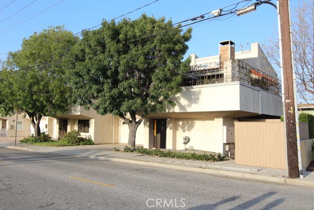 2200 Mathews Avenue, Redondo Beach, California 90278, 3 Bedrooms Bedrooms, ,2 BathroomsBathrooms,Residential,Sold,Mathews,SB17088942