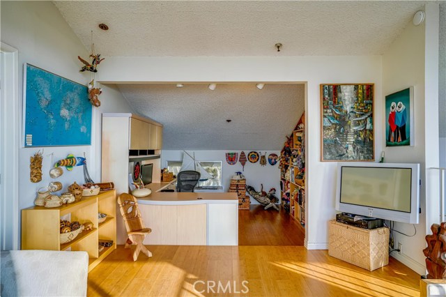 535 Esplanade, Redondo Beach, California 90277, 3 Bedrooms Bedrooms, ,Residential,Sold,Esplanade,SB20234312