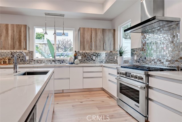 2022 Harriman Lane, Redondo Beach, California 90278, 5 Bedrooms Bedrooms, ,4 BathroomsBathrooms,Residential,Sold,Harriman,SB19005375