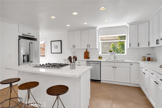 2407 Felton Lane, Redondo Beach, California 90278, 4 Bedrooms Bedrooms, ,3 BathroomsBathrooms,Residential,Sold,Felton,SB20043223