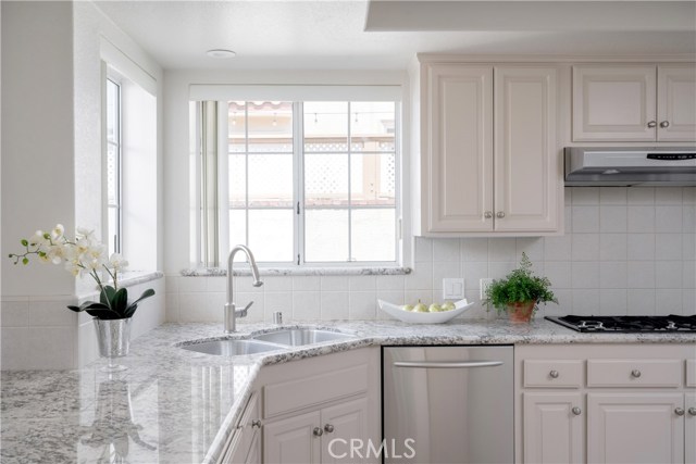 2017 Harriman Lane, Redondo Beach, California 90278, 4 Bedrooms Bedrooms, ,2 BathroomsBathrooms,Residential,Sold,Harriman Lane,SB20188649