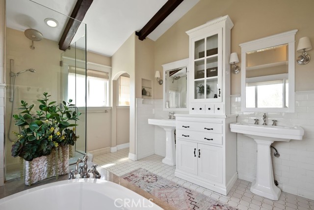 1724 Walnut Avenue, Manhattan Beach, California 90266, 4 Bedrooms Bedrooms, ,3 BathroomsBathrooms,Residential,Sold,Walnut,SB21065266