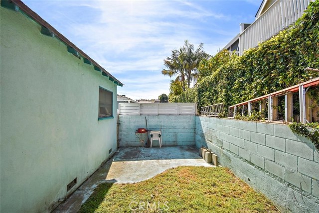 1643 Haynes Lane, Redondo Beach, California 90278, 3 Bedrooms Bedrooms, ,1 BathroomBathrooms,Residential,Sold,Haynes,SB20083442