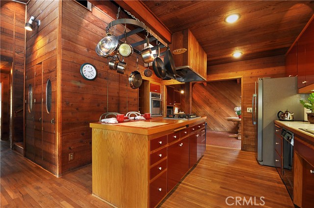 Kitchen with gas cooking and walk-in pantry