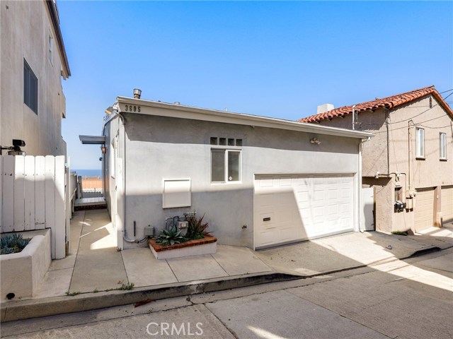 3605 Crest Drive, Manhattan Beach, California 90266, 2 Bedrooms Bedrooms, ,2 BathroomsBathrooms,Residential,Sold,Crest,PW20101894