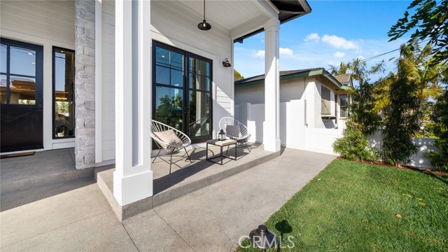 1137 6th Street, Manhattan Beach, California 90266, 5 Bedrooms Bedrooms, ,5 BathroomsBathrooms,Residential,Sold,6th,PV21069366