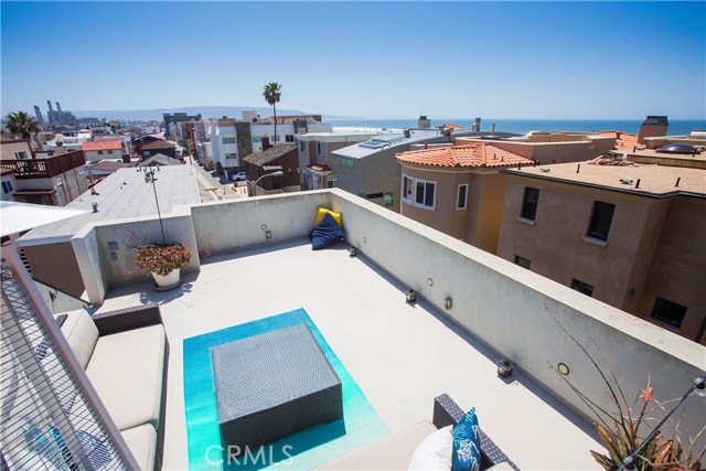 733 Beach Drive, Hermosa Beach, California 90254, 4 Bedrooms Bedrooms, ,3 BathroomsBathrooms,Residential,Sold,Beach,SB17071813