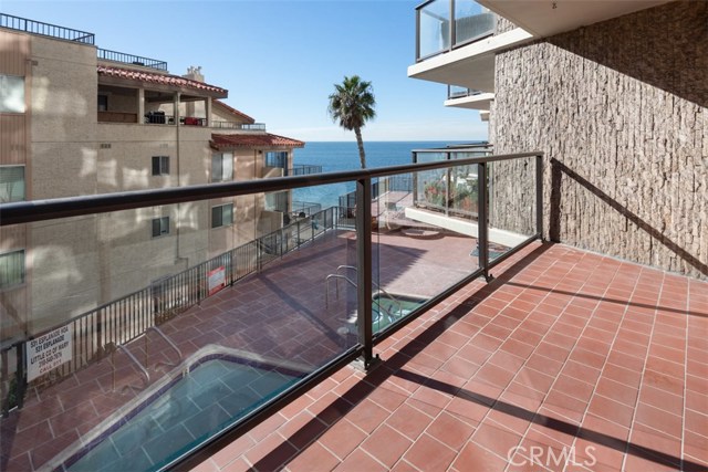 531 Esplanade, Redondo Beach, California 90277, 2 Bedrooms Bedrooms, ,2 BathroomsBathrooms,Residential,Sold,Esplanade,SB18285954