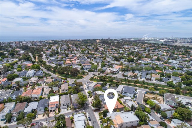 933 27th Street, Manhattan Beach, California 90266, 3 Bedrooms Bedrooms, ,2 BathroomsBathrooms,Residential,Sold,27th,PW20108173