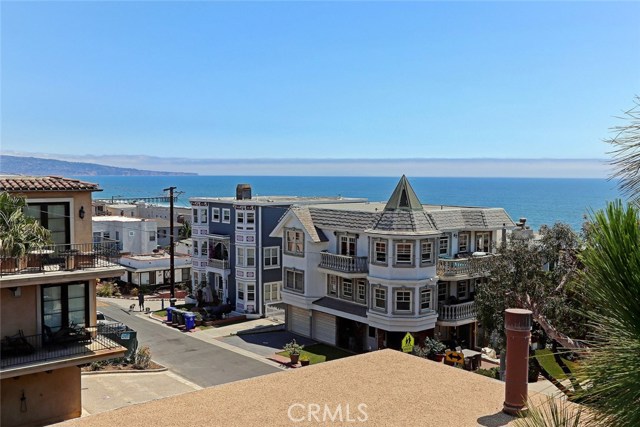 2604 Alma Avenue, Manhattan Beach, California 90266, 2 Bedrooms Bedrooms, ,2 BathroomsBathrooms,Residential,Sold,Alma,SB17147028