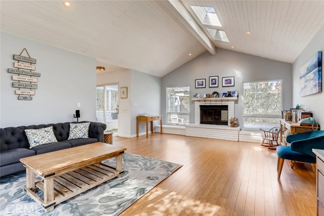 1500 Lynngrove Drive, Manhattan Beach, California 90266, 3 Bedrooms Bedrooms, ,1 BathroomBathrooms,Residential,Sold,Lynngrove,PT20027087
