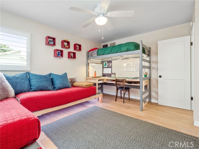 231 Irena Avenue, Redondo Beach, California 90277, 3 Bedrooms Bedrooms, ,1 BathroomBathrooms,Residential,Sold,Irena,SB20087245