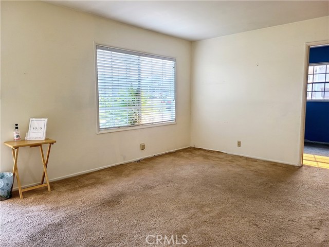 Livingroom w/ East Facing Window Livingroom w/ East Facing Window