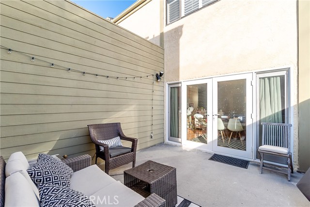 1501 Artesia Boulevard, Manhattan Beach, California 90266, 2 Bedrooms Bedrooms, ,2 BathroomsBathrooms,Residential,Sold,Artesia,SB19032892