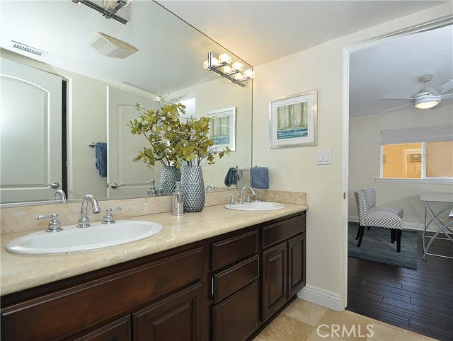 826 15th Street, Hermosa Beach, California 90254, 4 Bedrooms Bedrooms, ,3 BathroomsBathrooms,Residential,Sold,15th,SB19018013