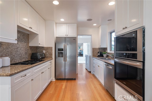 401 17th Street, Manhattan Beach, California 90266, 4 Bedrooms Bedrooms, ,4 BathroomsBathrooms,Residential,Sold,17th,SB20252357