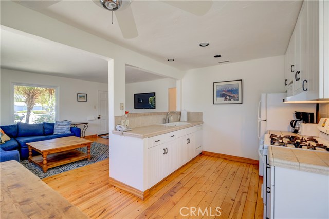 903 Pruitt Drive, Redondo Beach, California 90278, 2 Bedrooms Bedrooms, ,1 BathroomBathrooms,Residential,Sold,Pruitt,SB20128072