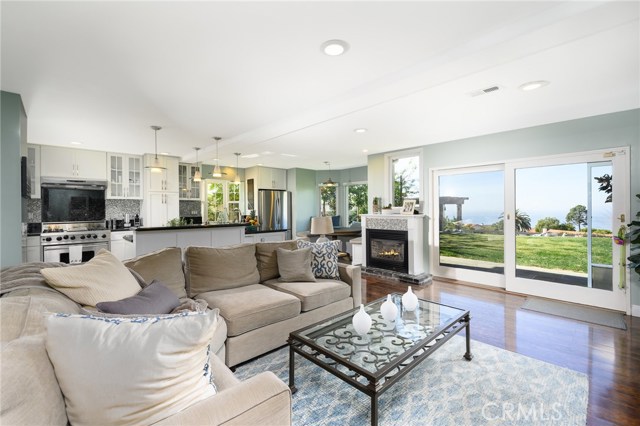 28805 Covecrest Drive, Rancho Palos Verdes, California 90275, 5 Bedrooms Bedrooms, ,1 BathroomBathrooms,Residential,Sold,Covecrest,PV19251959