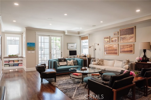 598 33rd Street, Manhattan Beach, California 90266, 5 Bedrooms Bedrooms, ,5 BathroomsBathrooms,Residential,Sold,33rd,SB21107096