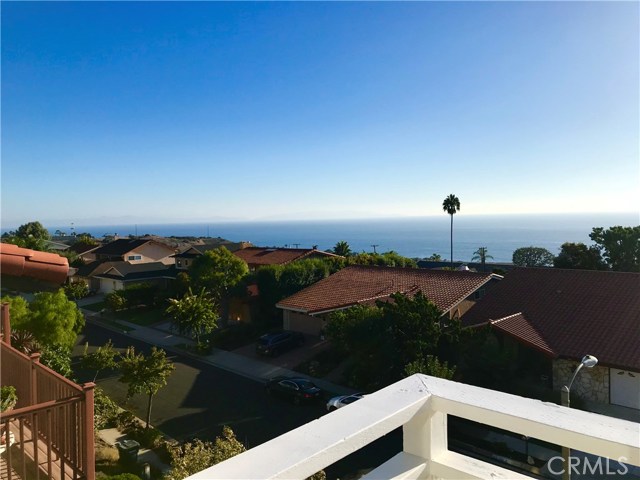 30734 Rue De La Pierre, Rancho Palos Verdes, California 90275, 5 Bedrooms Bedrooms, ,3 BathroomsBathrooms,Residential,Sold,Rue De La Pierre ,SB19025739