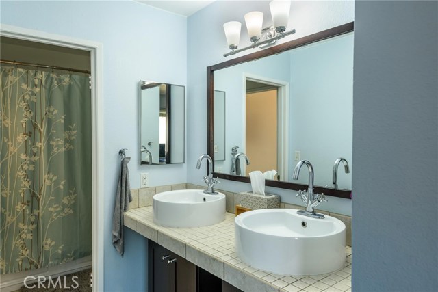 1911 Mathews Avenue, Redondo Beach, California 90278, 2 Bedrooms Bedrooms, ,2 BathroomsBathrooms,Residential,Sold,Mathews,PV18226538