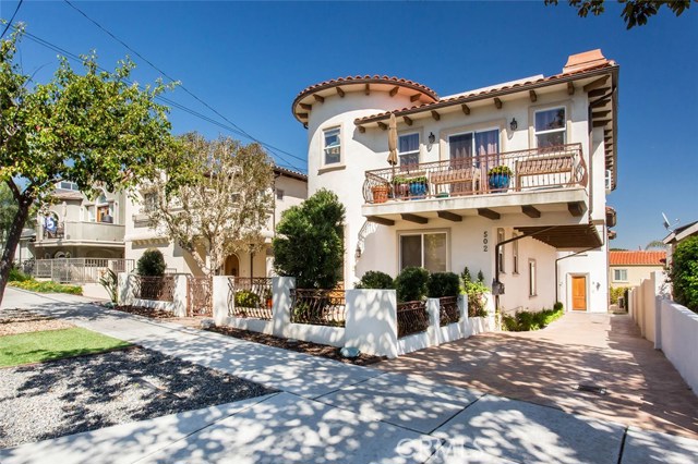 502 Juanita Avenue, Redondo Beach, California 90277, 3 Bedrooms Bedrooms, ,2 BathroomsBathrooms,Residential,Sold,Juanita,OC17042114