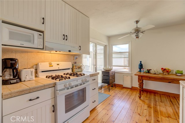 903 Pruitt Drive, Redondo Beach, California 90278, 2 Bedrooms Bedrooms, ,1 BathroomBathrooms,Residential,Sold,Pruitt,SB20128072