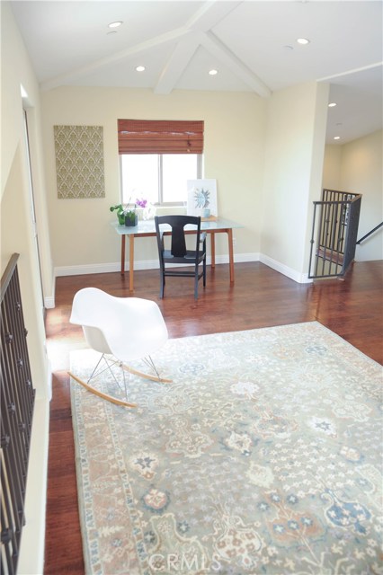 713 JUANITA, Redondo Beach, California 90277, 3 Bedrooms Bedrooms, ,2 BathroomsBathrooms,Residential,Sold,JUANITA,SB17176144