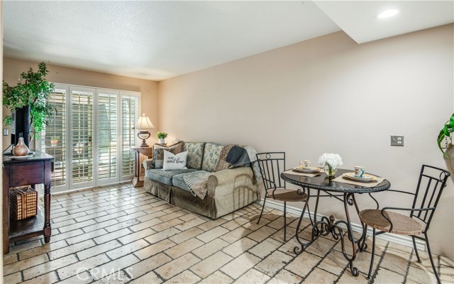 2231 Mathews Avenue, Redondo Beach, California 90278, 3 Bedrooms Bedrooms, ,2 BathroomsBathrooms,Residential,Sold,Mathews,PV21018337