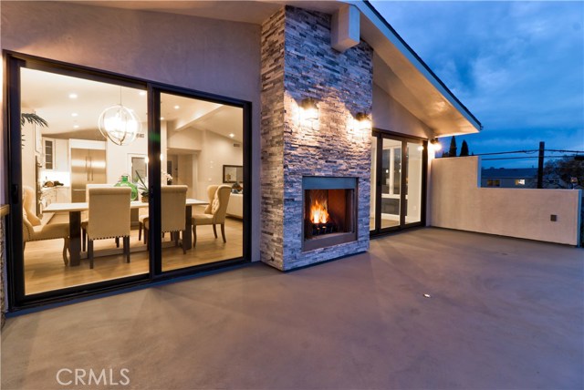 1401 Corona Street, Hermosa Beach, California 90254, 4 Bedrooms Bedrooms, ,3 BathroomsBathrooms,Residential,Sold,Corona,SB20015755