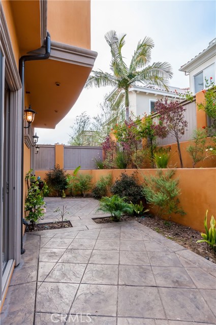 610 Juanita Avenue, Redondo Beach, California 90277, 4 Bedrooms Bedrooms, ,3 BathroomsBathrooms,Residential,Sold,Juanita,PV17121726