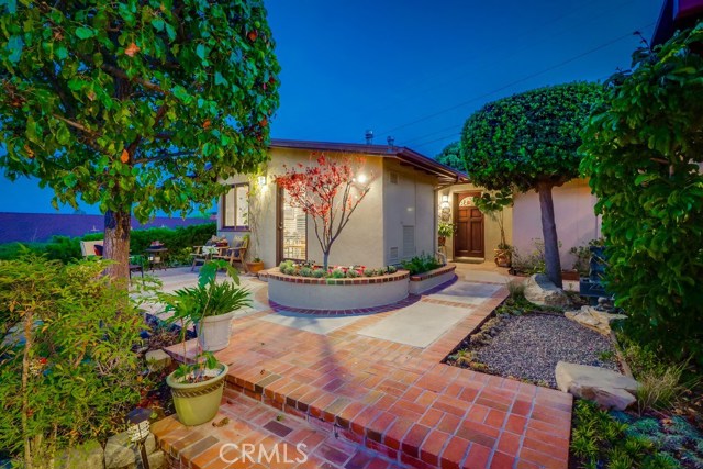 2122 Noble View Drive, Rancho Palos Verdes, California 90275, 3 Bedrooms Bedrooms, ,2 BathroomsBathrooms,Residential,Sold,Noble View,SB17154220