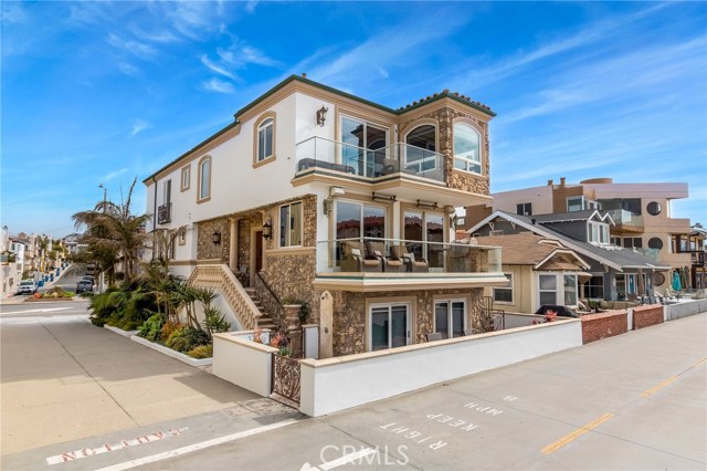 22 The Strand, Hermosa Beach, California 90254, 4 Bedrooms Bedrooms, ,3 BathroomsBathrooms,Residential,Sold,The Strand,SB19082527