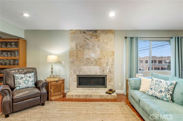 616 Garnet Street, Redondo Beach, California 90277, 4 Bedrooms Bedrooms, ,2 BathroomsBathrooms,Residential,Sold,Garnet,SB20102814