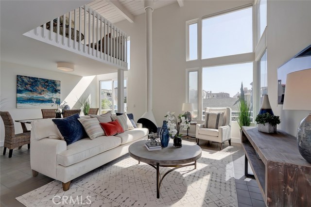 323 29th Street, Manhattan Beach, California 90266, 4 Bedrooms Bedrooms, ,3 BathroomsBathrooms,Residential,Sold,29th,SB19246067