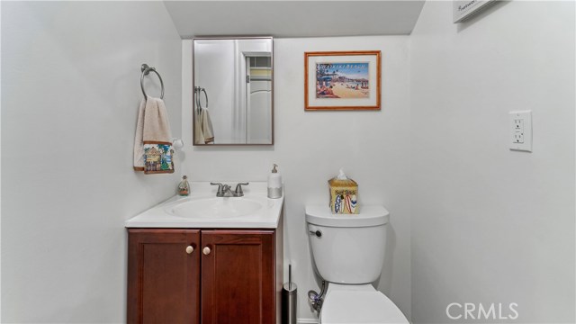 818 Juanita Avenue, Redondo Beach, California 90277, 4 Bedrooms Bedrooms, ,1 BathroomBathrooms,Residential,Sold,Juanita,SB20195219