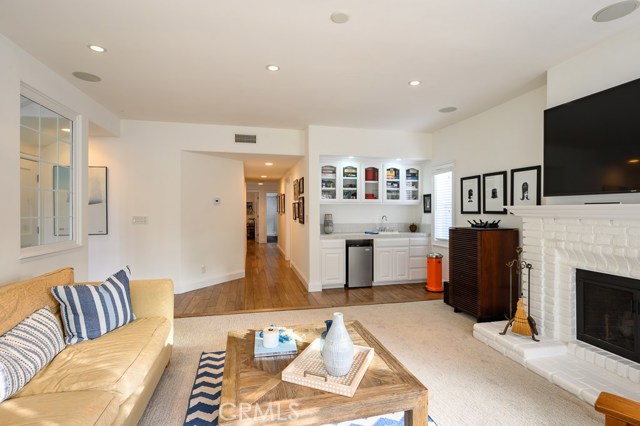 Family room with wet bar