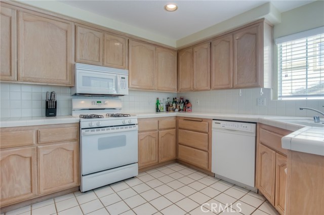 128 Broadway, Redondo Beach, California 90277, 3 Bedrooms Bedrooms, ,2 BathroomsBathrooms,Residential,Sold,Broadway,SB18062496