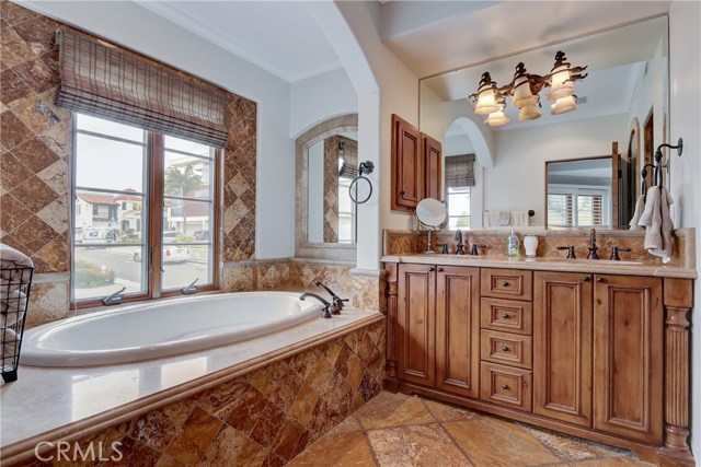 3105 Alma Avenue, Manhattan Beach, California 90266, 3 Bedrooms Bedrooms, ,3 BathroomsBathrooms,Residential,Sold,Alma,SB20213387