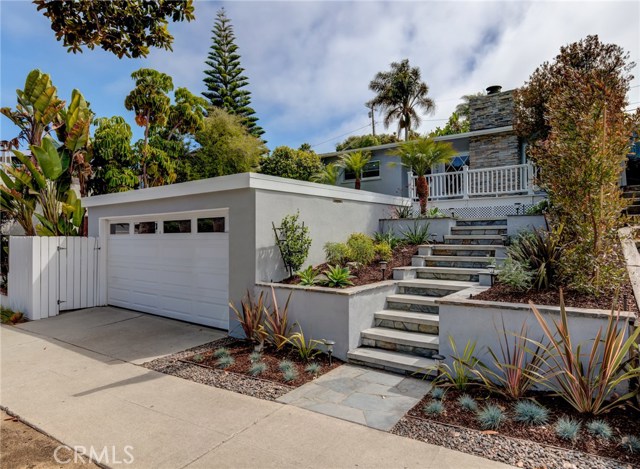 607 Camino Real, Redondo Beach, California 90277, 2 Bedrooms Bedrooms, ,2 BathroomsBathrooms,Residential,Sold,Camino Real,SB20134527