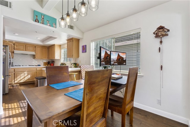 2702 Carnegie Lane, Redondo Beach, California 90278, 3 Bedrooms Bedrooms, ,2 BathroomsBathrooms,Residential,Sold,Carnegie,SB20202081