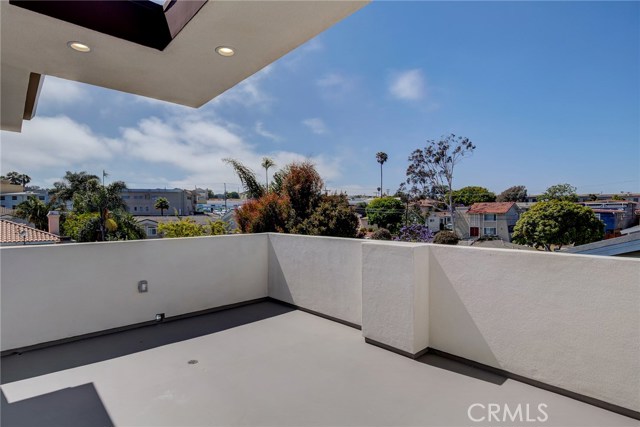 1729 Harriman Lane, Redondo Beach, California 90278, 4 Bedrooms Bedrooms, ,3 BathroomsBathrooms,Residential,Sold,Harriman,PV18140747