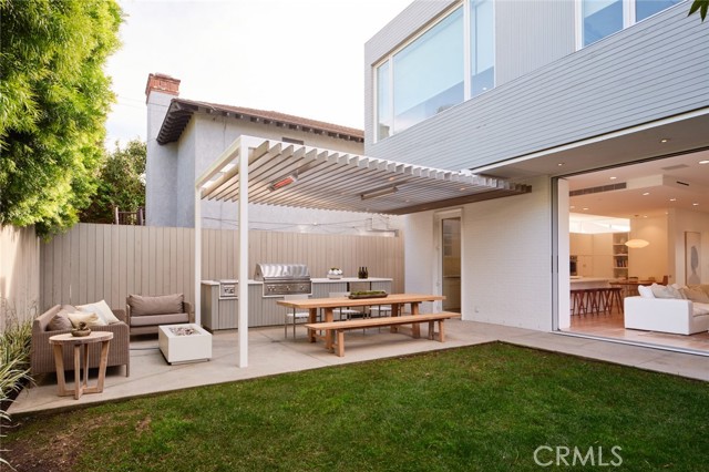 2912 Palm Avenue, Manhattan Beach, California 90266, 4 Bedrooms Bedrooms, ,2 BathroomsBathrooms,Residential,Sold,Palm,SB21015344